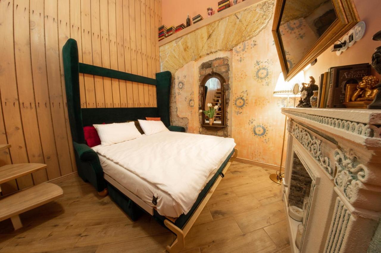 Трирівневий Лофт Із Спальнею-Укриттям Self Check-In 247 Одесса Экстерьер фото